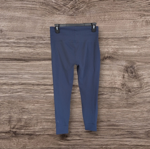 Vuori Daily Pocket Legging - Picture 5 of 6